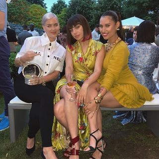 Raye feet photo thumbnail