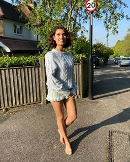 Raye feet photo thumbnail