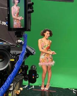 Raye feet photo thumbnail