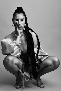 Raye feet photo thumbnail