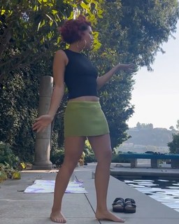 Raye feet photo thumbnail