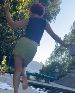 Raye feet photo thumbnail