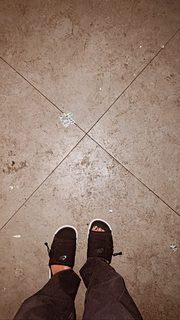 Raye feet photo thumbnail