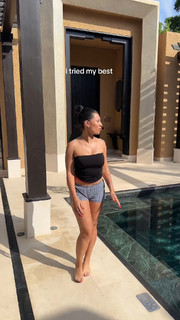 Raye feet photo thumbnail