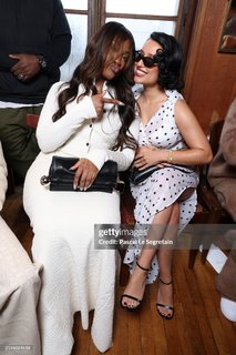 Raye feet photo thumbnail