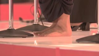 Raye feet photo thumbnail