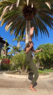 Rayna Vallandingham feet photo thumbnail
