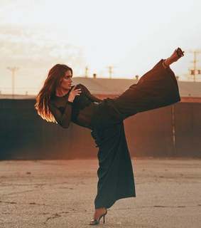 Rayna Vallandingham feet photo thumbnail