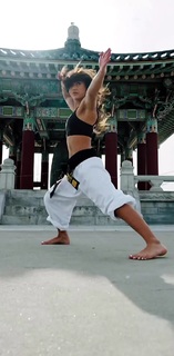 Rayna Vallandingham feet photo thumbnail
