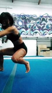 Rayna Vallandingham feet photo thumbnail