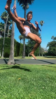 Rayna Vallandingham feet photo thumbnail