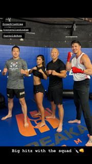 Rayna Vallandingham feet photo thumbnail