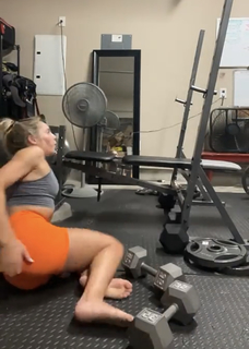 Reagan Campbell feet photo thumbnail