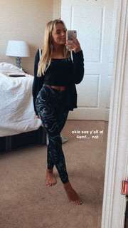 Reagan Campbell feet photo thumbnail