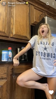 Reagan Campbell feet photo thumbnail