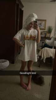 Reagan Campbell feet photo thumbnail