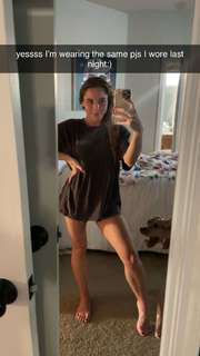 Reagan Campbell feet photo thumbnail