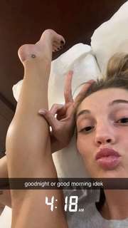 Reagan Campbell feet photo thumbnail