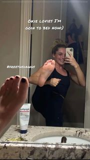 Reagan Campbell feet photo thumbnail