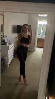 Reagan Campbell feet photo thumbnail