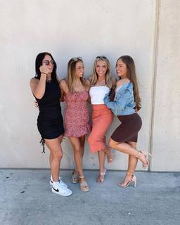 Reagan Campbell feet photo thumbnail