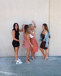 Reagan Campbell feet photo thumbnail