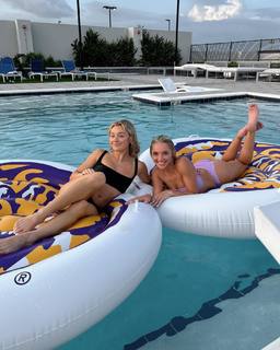 Reagan Campbell feet photo thumbnail