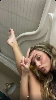 Reagan Campbell feet photo thumbnail