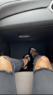 Reagan Campbell feet photo thumbnail