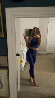 Reagan Campbell feet photo thumbnail