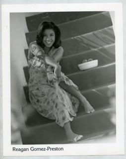 Reagan Gomez-Preston feet photo 14