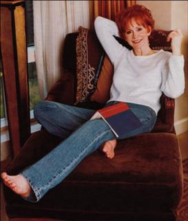 Reba McEntire feet photo thumbnail