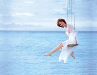 Reba McEntire feet photo thumbnail