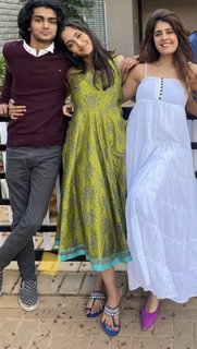 Reba Monica John feet photo 9