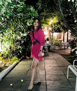 Reba Monica John feet photo 10