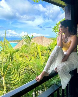 Reba Monica John feet photo 16