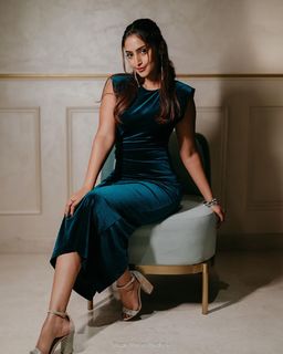 Reba Monica John feet photo 3