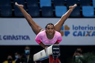 Rebeca Andrade feet photo 8