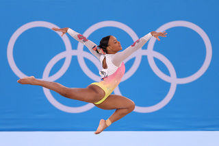 Rebeca Andrade feet photo 17
