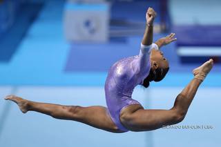 Rebeca Andrade feet photo 15