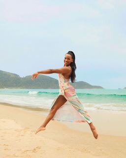Rebeca Andrade feet photo 3