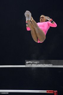 Rebeca Andrade feet photo 9