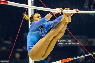 Rebeca Andrade feet photo 11