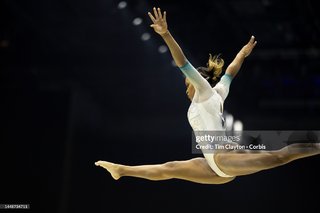 Rebeca Andrade feet photo 9