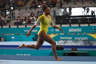 Rebeca Andrade feet photo 16