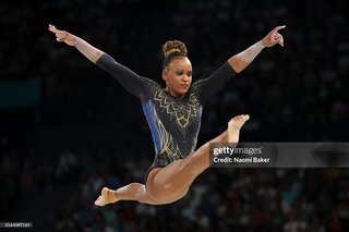 Rebeca Andrade feet photo 10