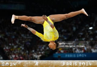 Rebeca Andrade feet photo 5