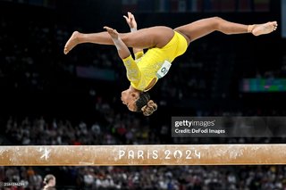 Rebeca Andrade feet photo 4