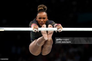 Rebeca Andrade feet photo 18