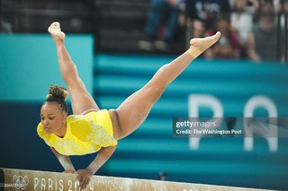Rebeca Andrade feet photo 13
